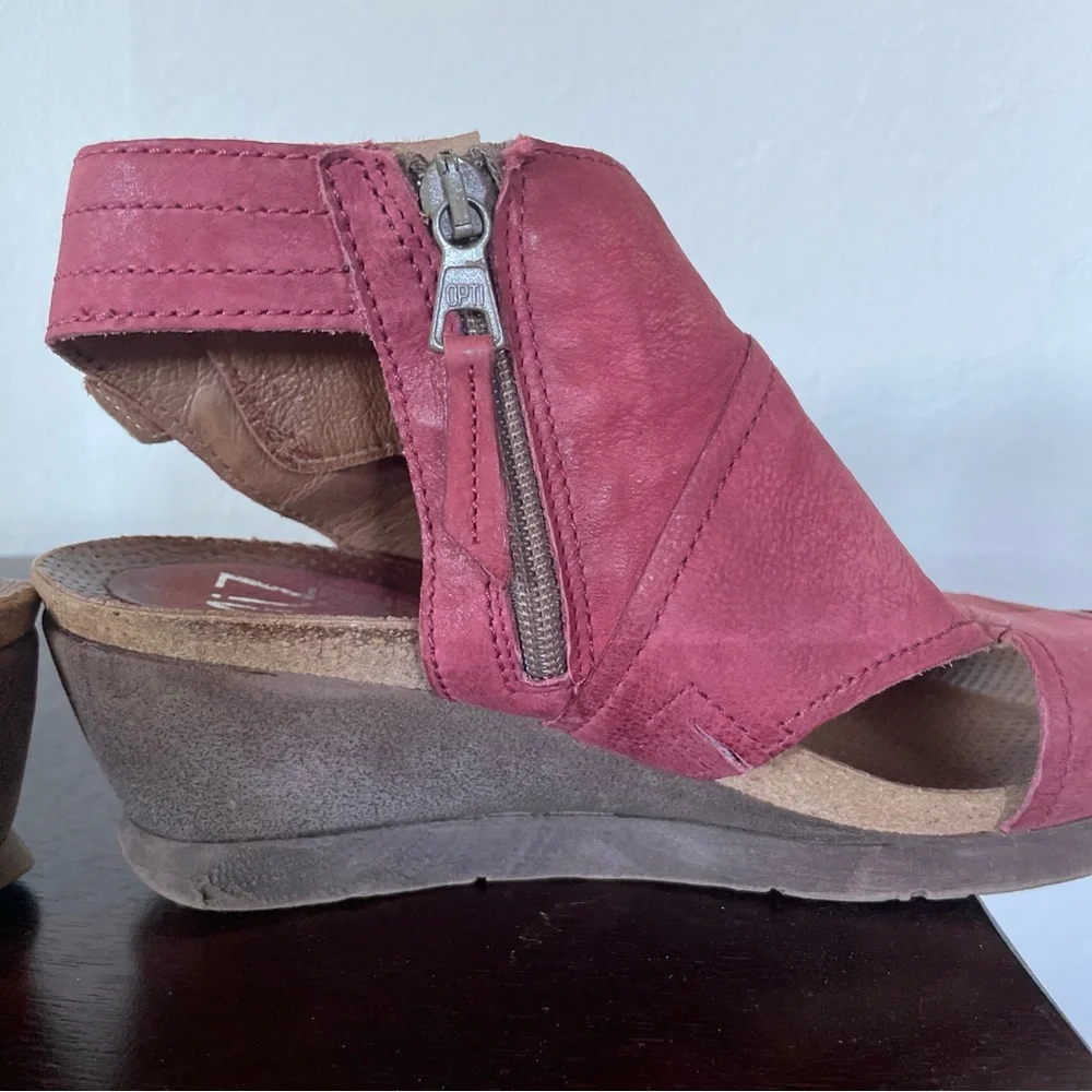 Miz Mooz  Women's Wedge Heel Sandal - Red  Size 9-9.5 EU 40 - Picture 10 of 12